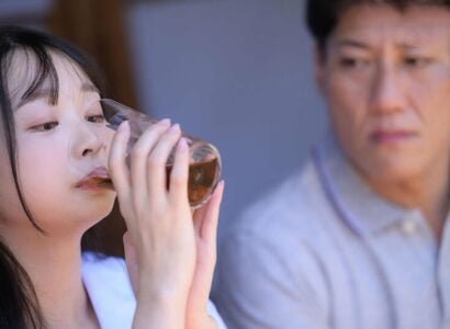 Chú uống thuốc kích thích để địt cháu gái cho phê